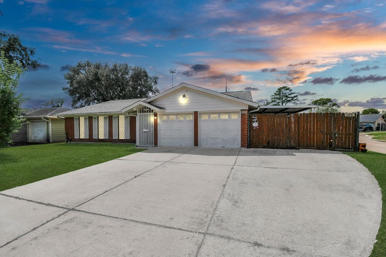 530 Westshire Drive - Photo 7 of 34