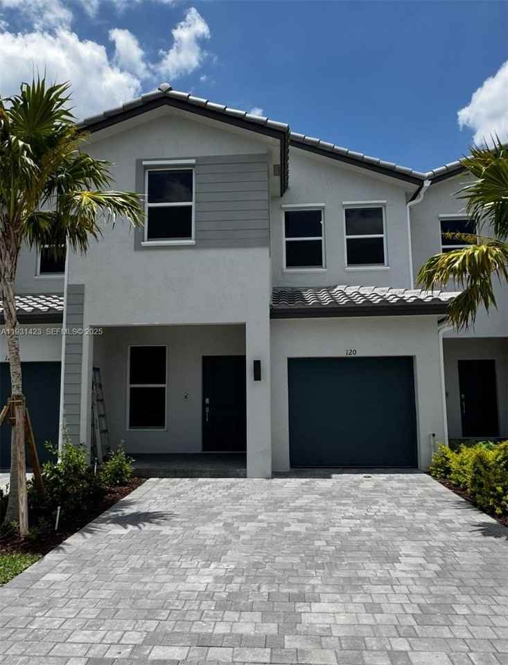 136 Southwest 184th Way #136