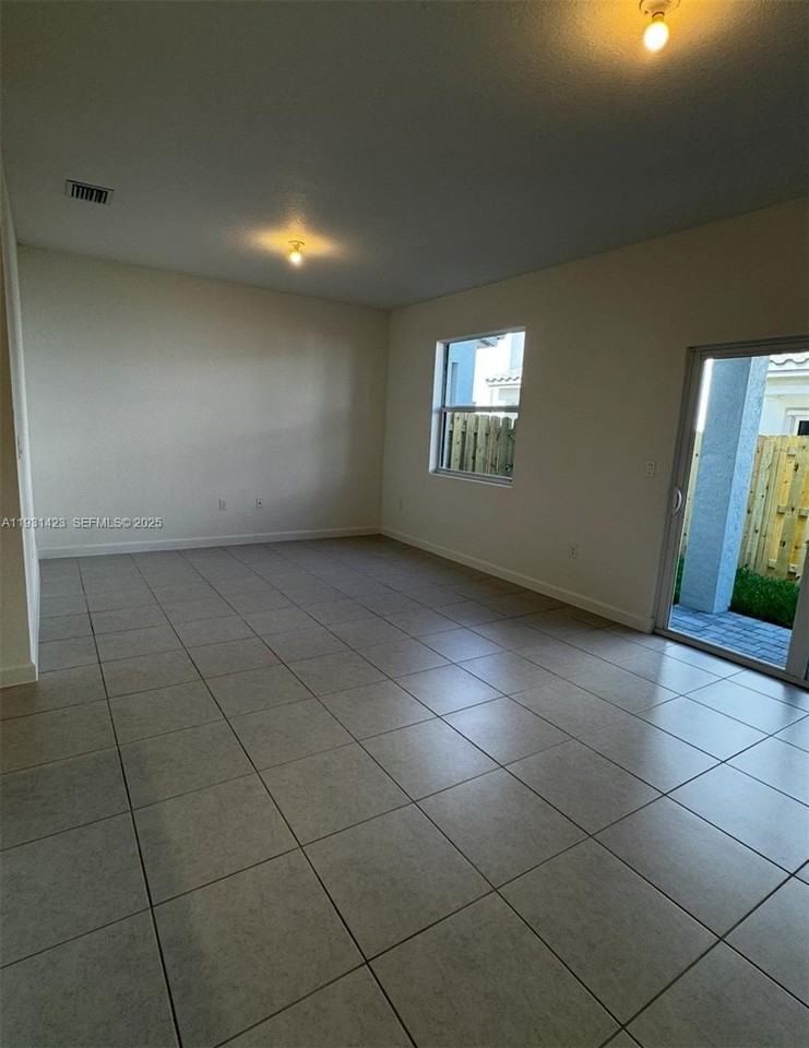 136 Southwest 184th Way #136 - Photo 7 of 17