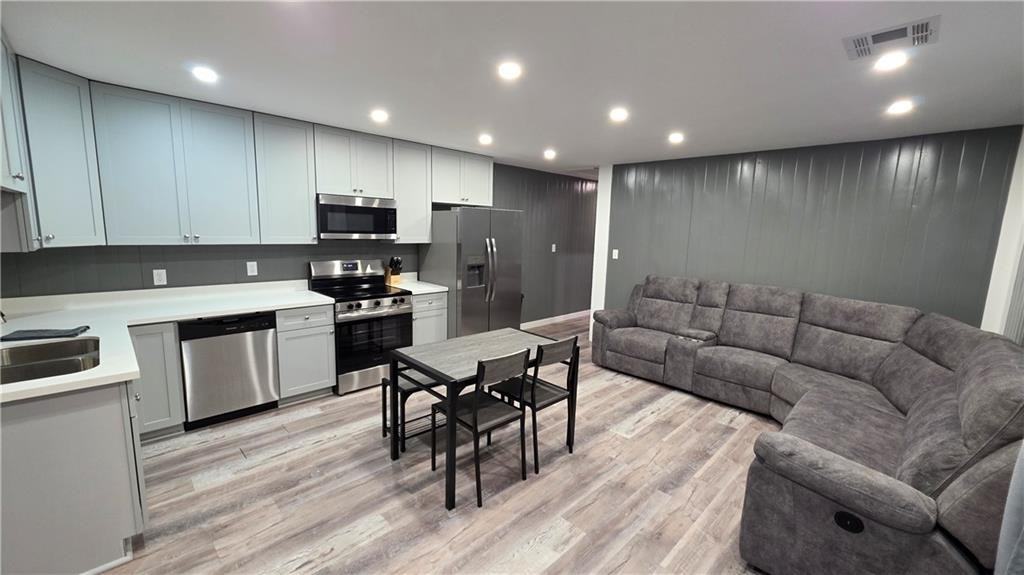 115 Apricot Street ##A - Photo 3 of 19