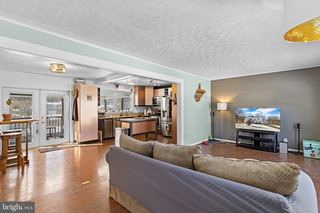 9 Lake View Ter - Photo 6 of 28