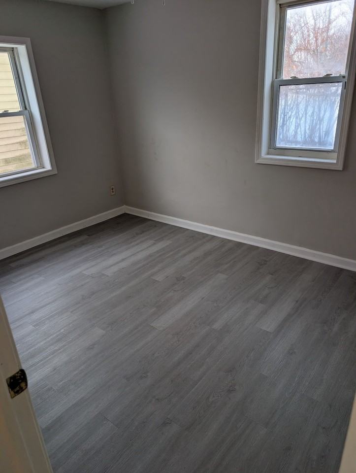 739 Harriet St #1 - Photo 3 of 11