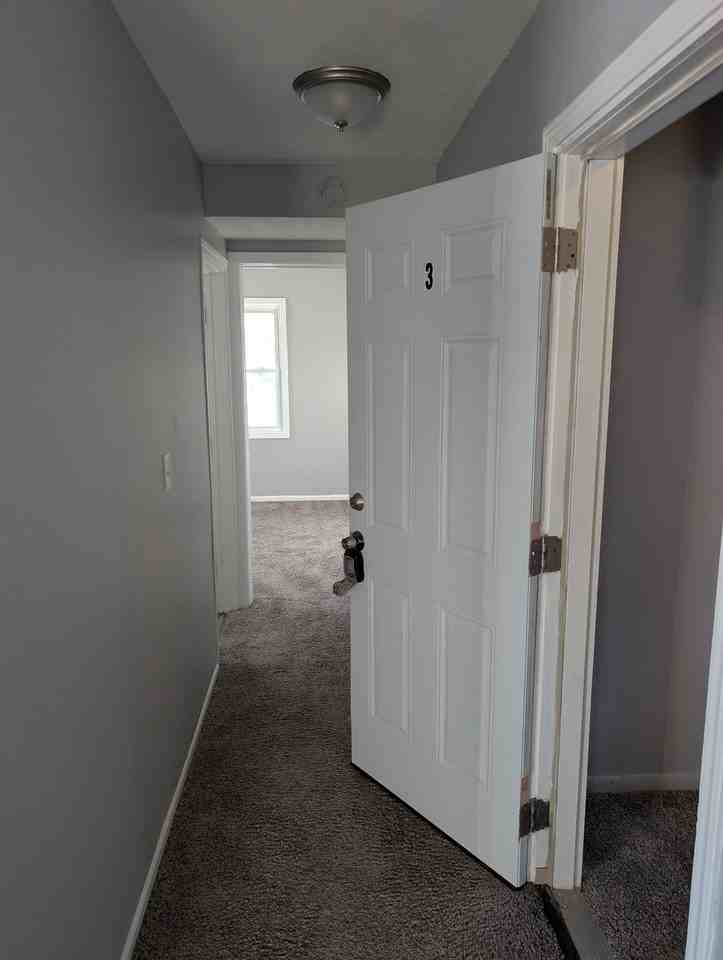 739 Harriet St #2 - Photo 3 of 13