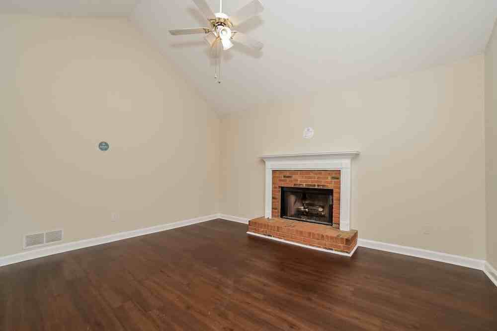 83 Seals Dr - Photo 4 of 17