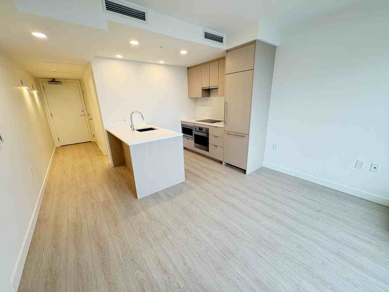 13675 107A Avenue #3203 - Photo 4 of 17