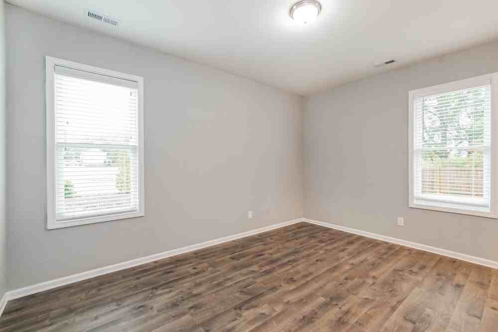 125 Sturgeon Street - Photo 5 of 17