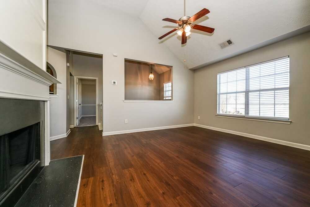 609 Mohawk Cir - Photo 4 of 17