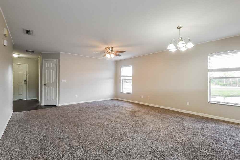 15640 Perdido Dr - Photo 5 of 16