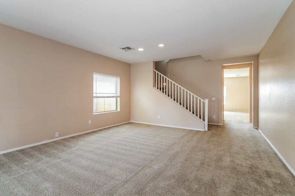 17559 W Bridger St - Photo 5 of 17