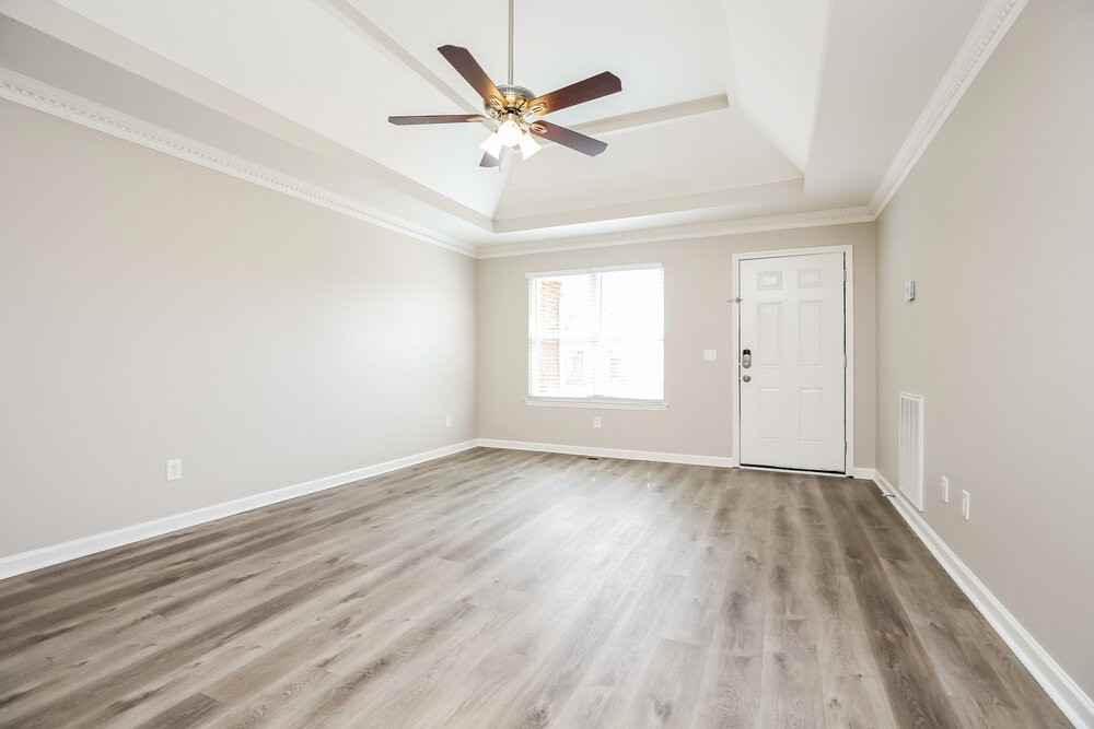 125 Oak Leaf Dr - Photo 3 of 16