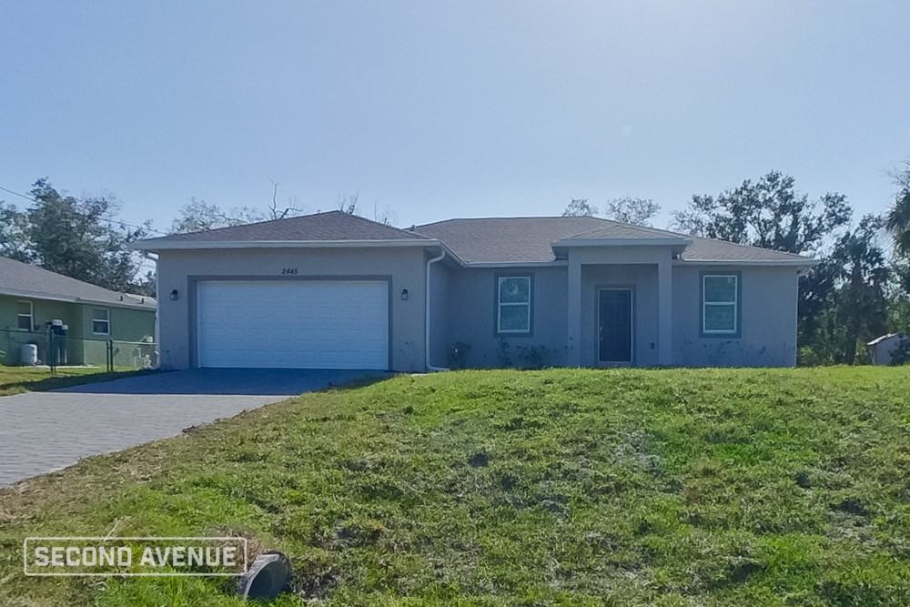 2445 Jacoby Cir - Photo 2 of 26