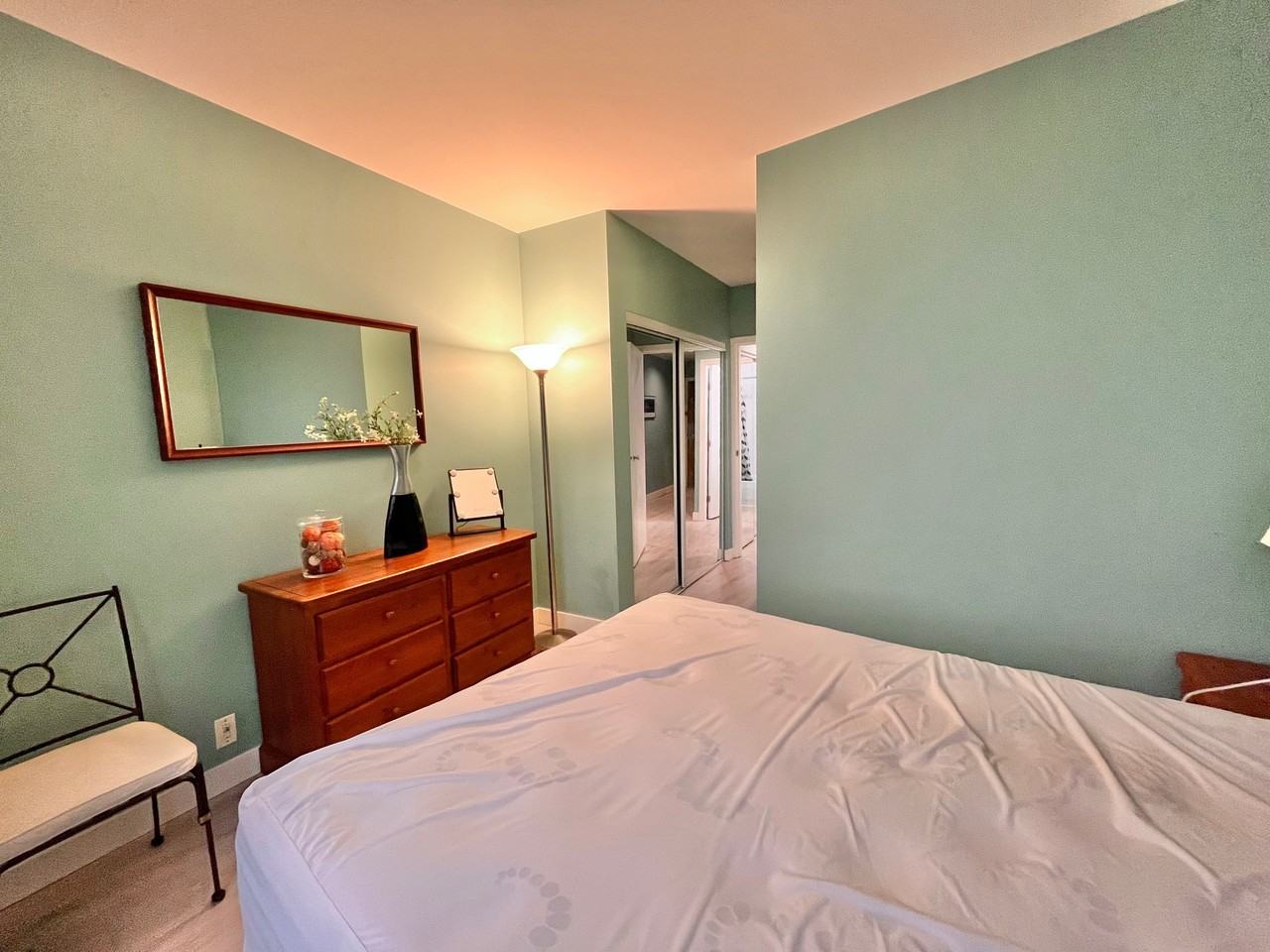 989 Nelson Street #1214 - Photo 5 of 10