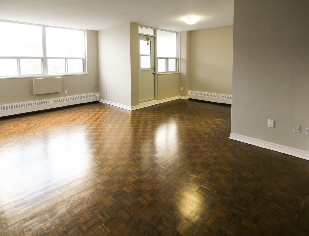 715 Finch Ave - Photo 7 of 8