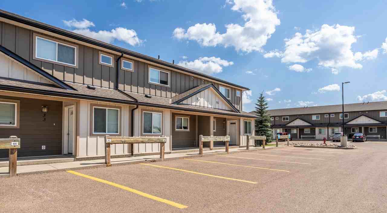 Windermere Townhomes - Photo 2 of 17