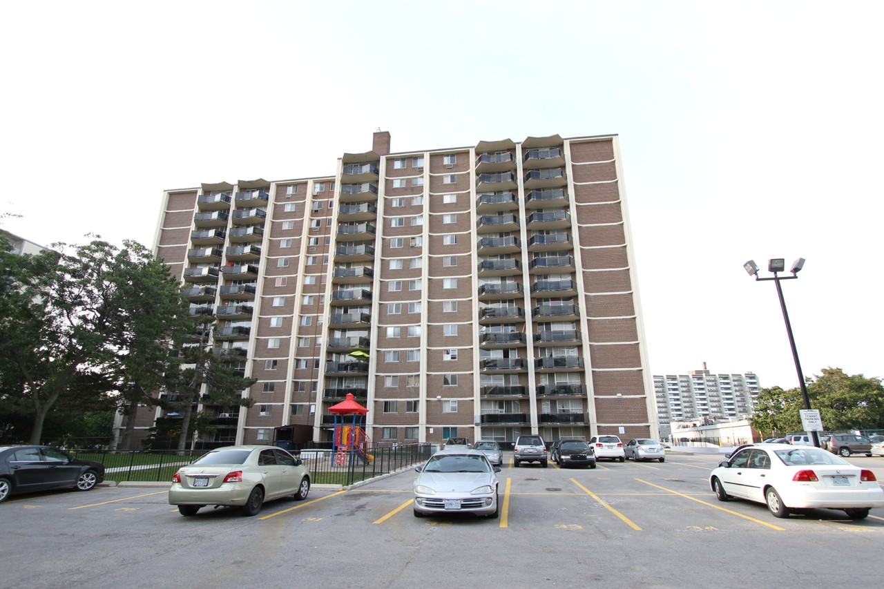 25 Cedarcroft Blvd - Photo 7 of 15