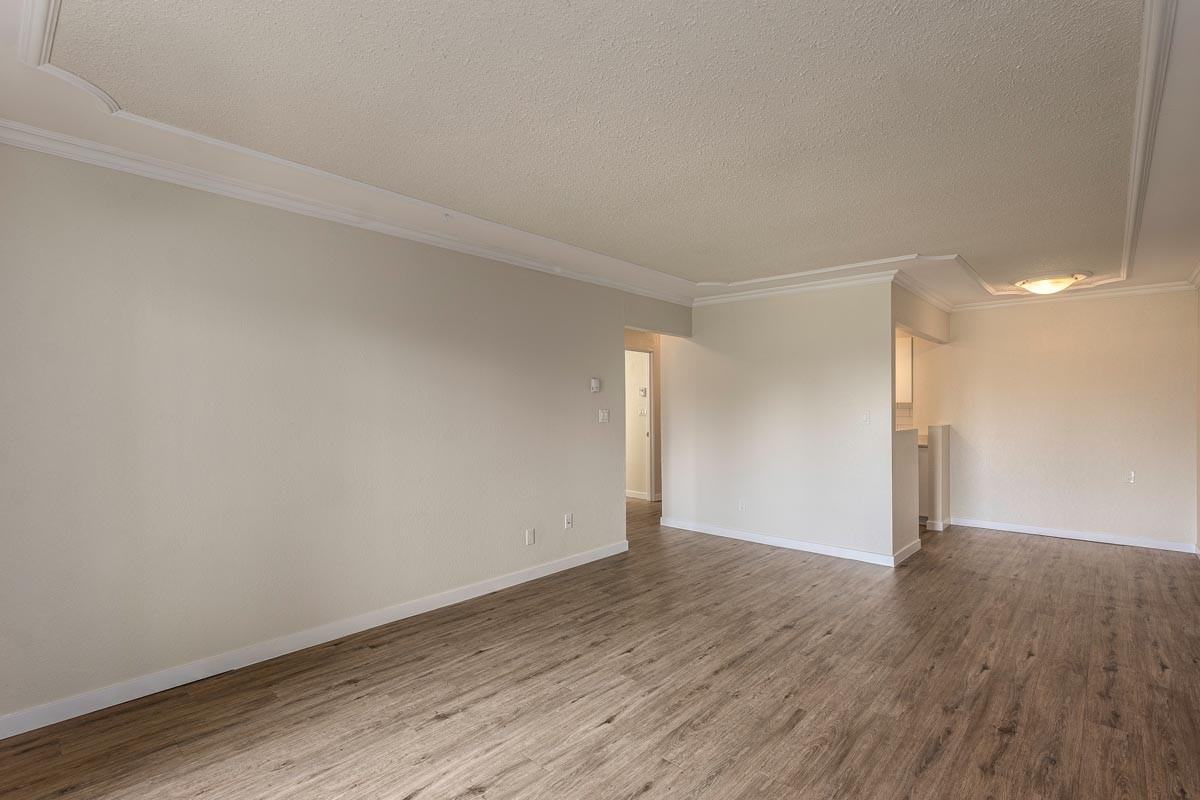 Highland Place Apartments - Photo 6 of 17