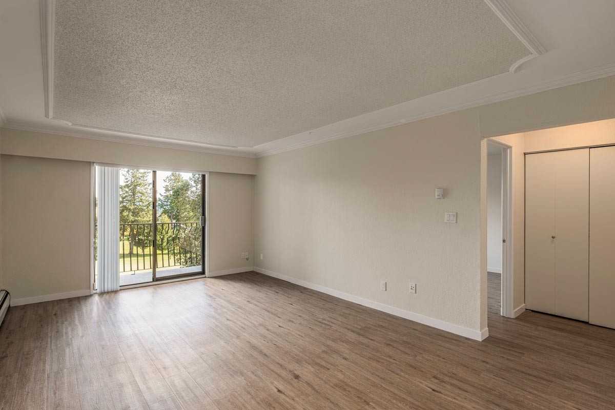 Highland Place Apartments - Photo 7 of 17