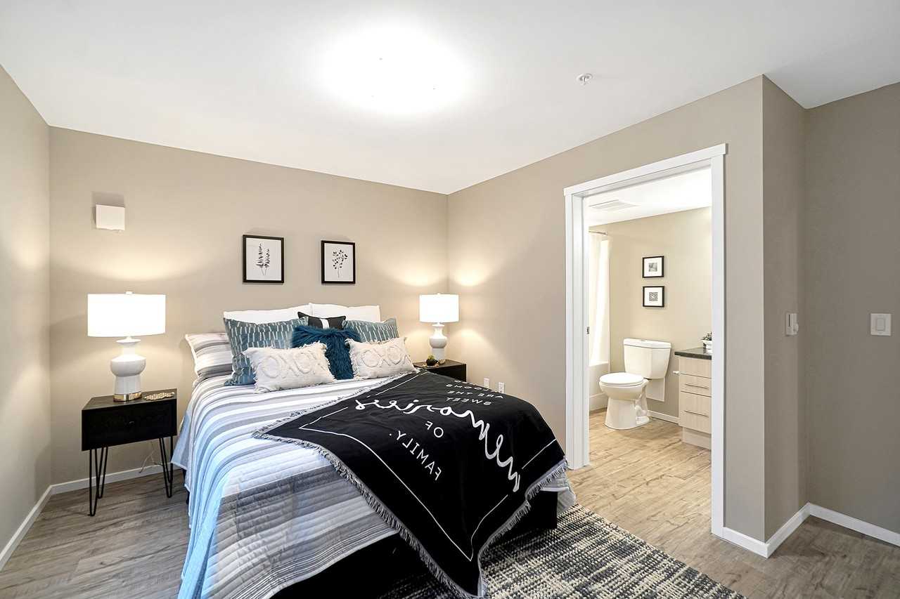 College Heights Apartments - Photo 7 of 11