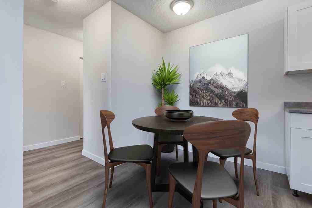 Lady Smith Apartments - Photo 2 of 18