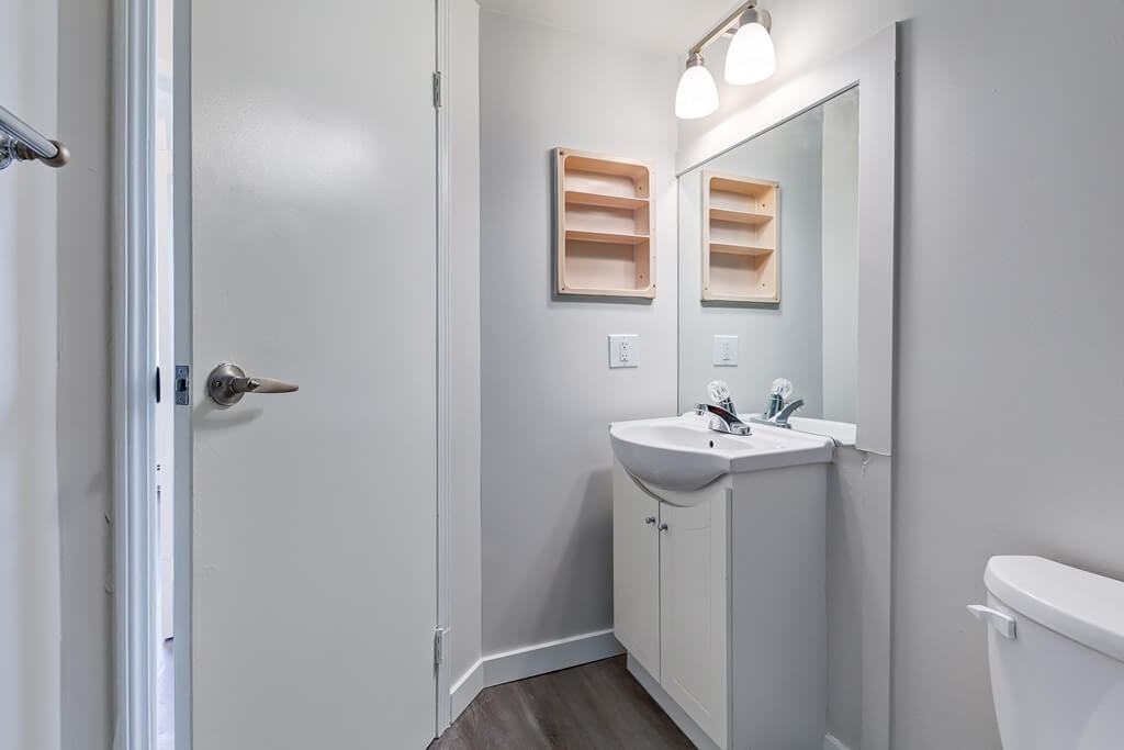 Lady Smith Apartments - Photo 5 of 18