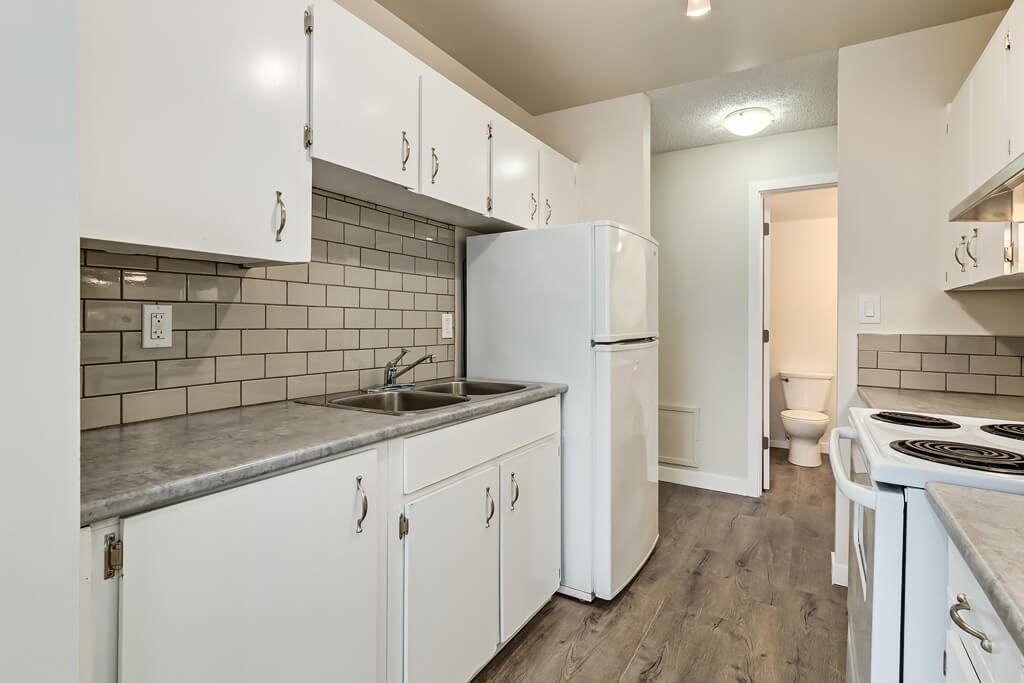 Hudson Court - Photo 7 of 44