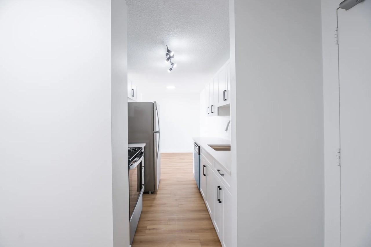 Glenmore Heights - Photo 5 of 50