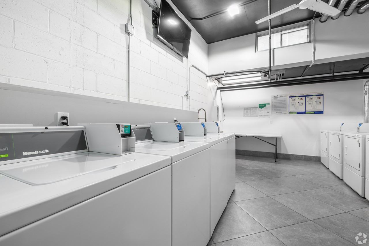 Chanteclair Apartments - Photo 4 of 27