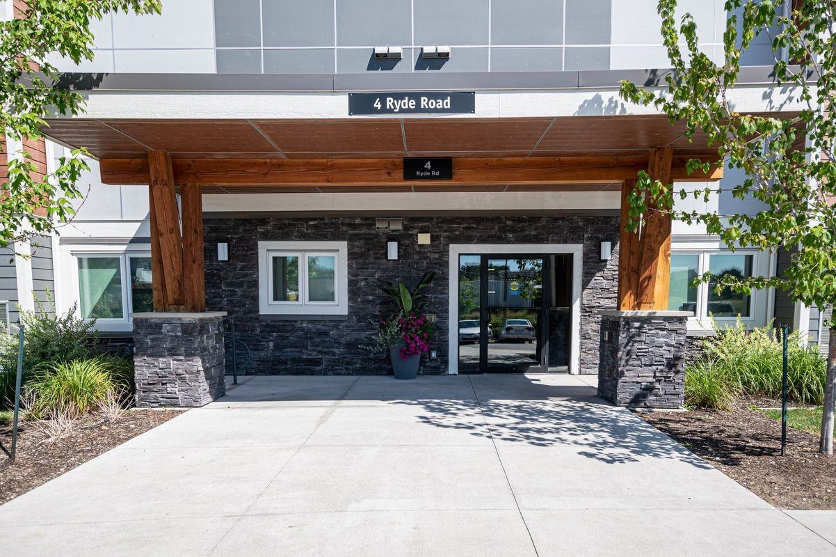 Parkwood Place - Photo 5 of 42