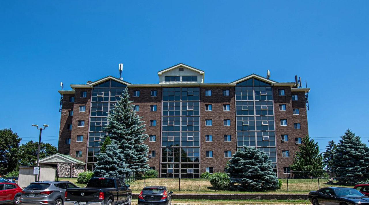 444 Victoria Road - Photo 3 of 23