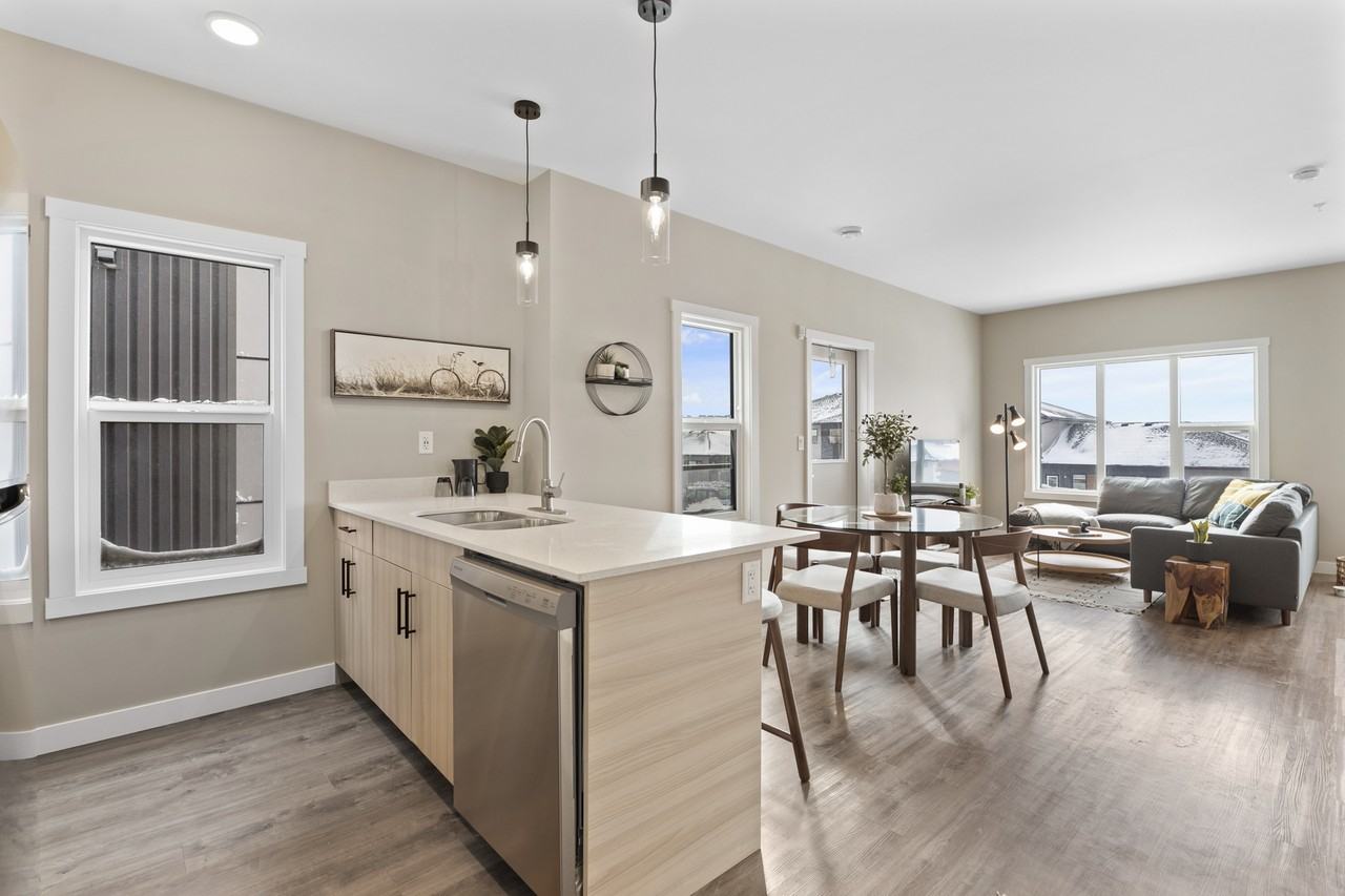 The Terrace at Acre 21 - Photo 7 of 37