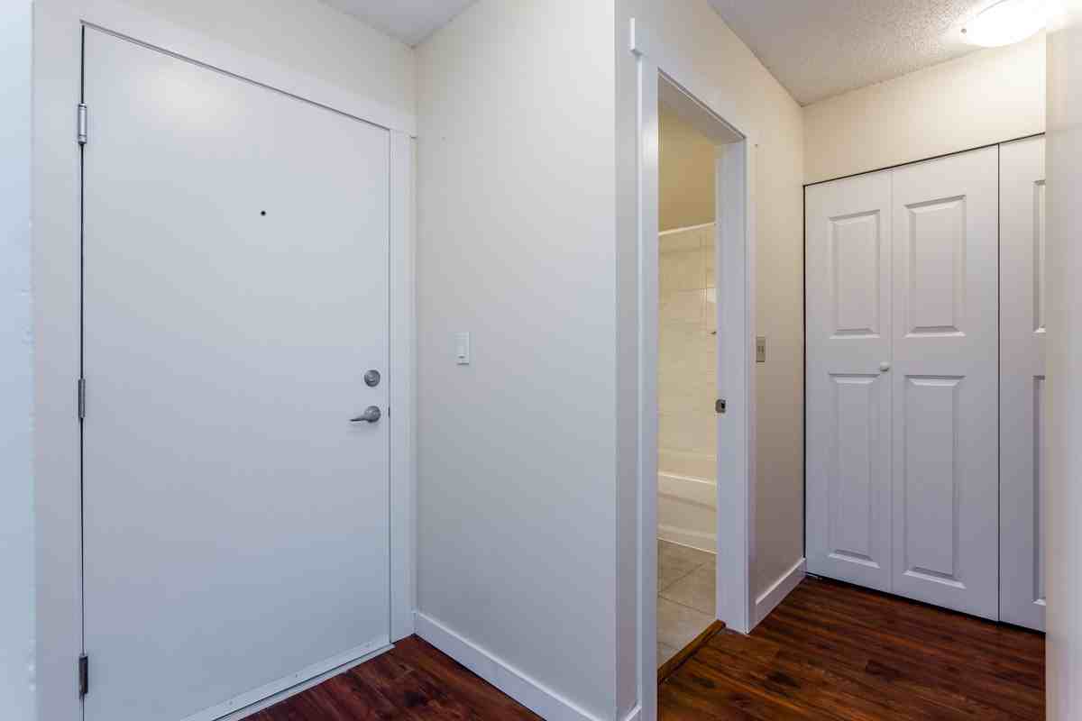 Harwood Apartments - Photo 5 of 9