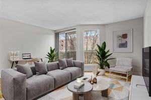 featured image of 33 Ontario St