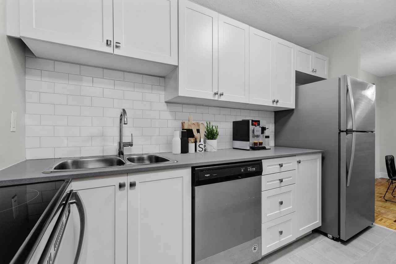 Shipyards - Photo 4 of 14