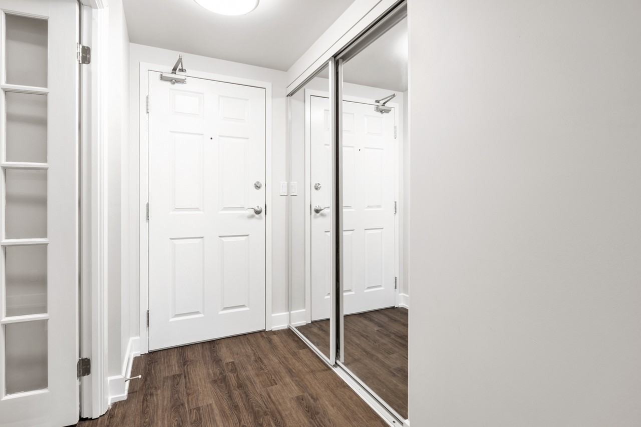 Carruthers Wharf Apartments - Photo 7 of 14