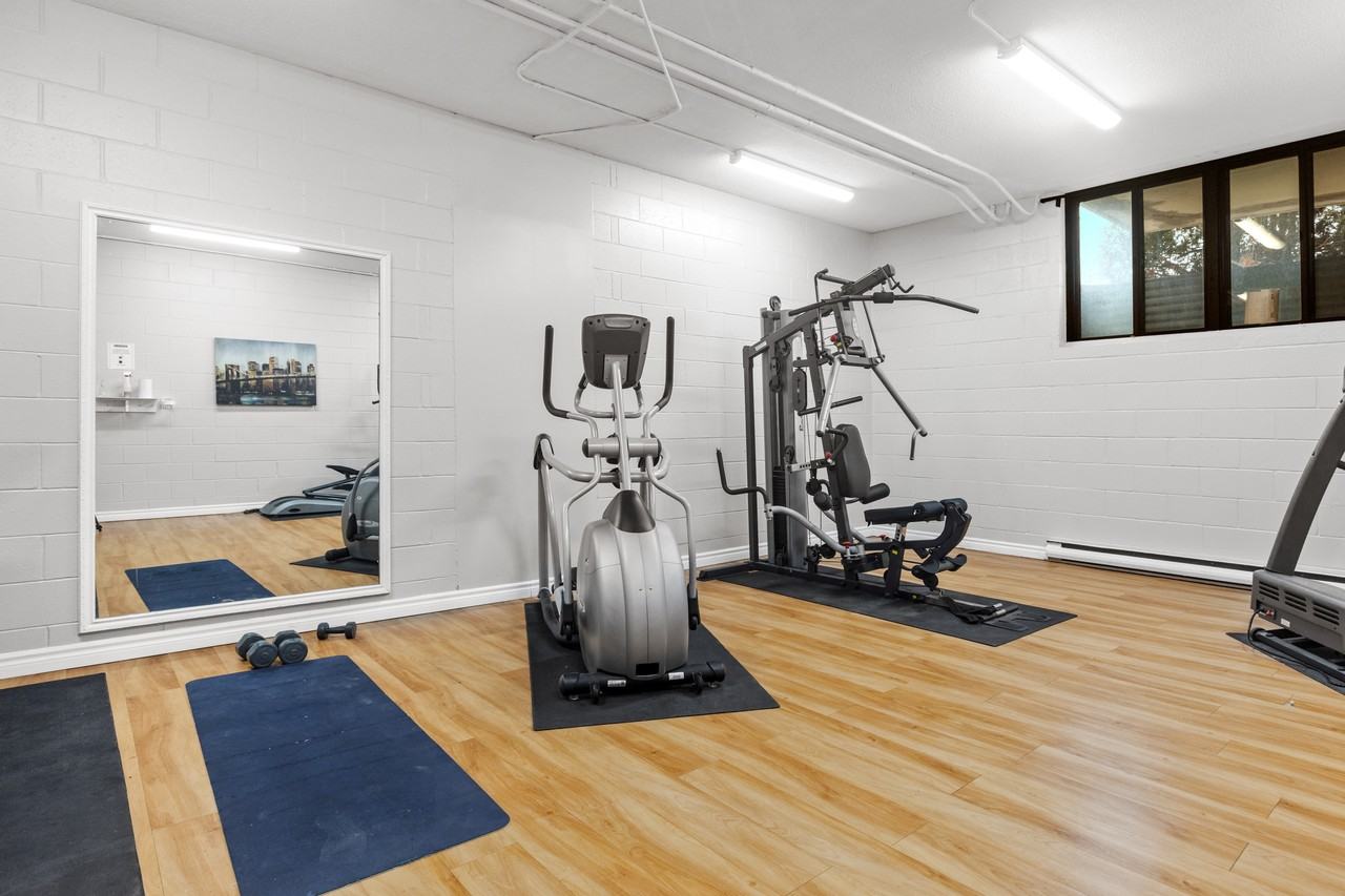 Portsmouth Place West - Photo 7 of 15