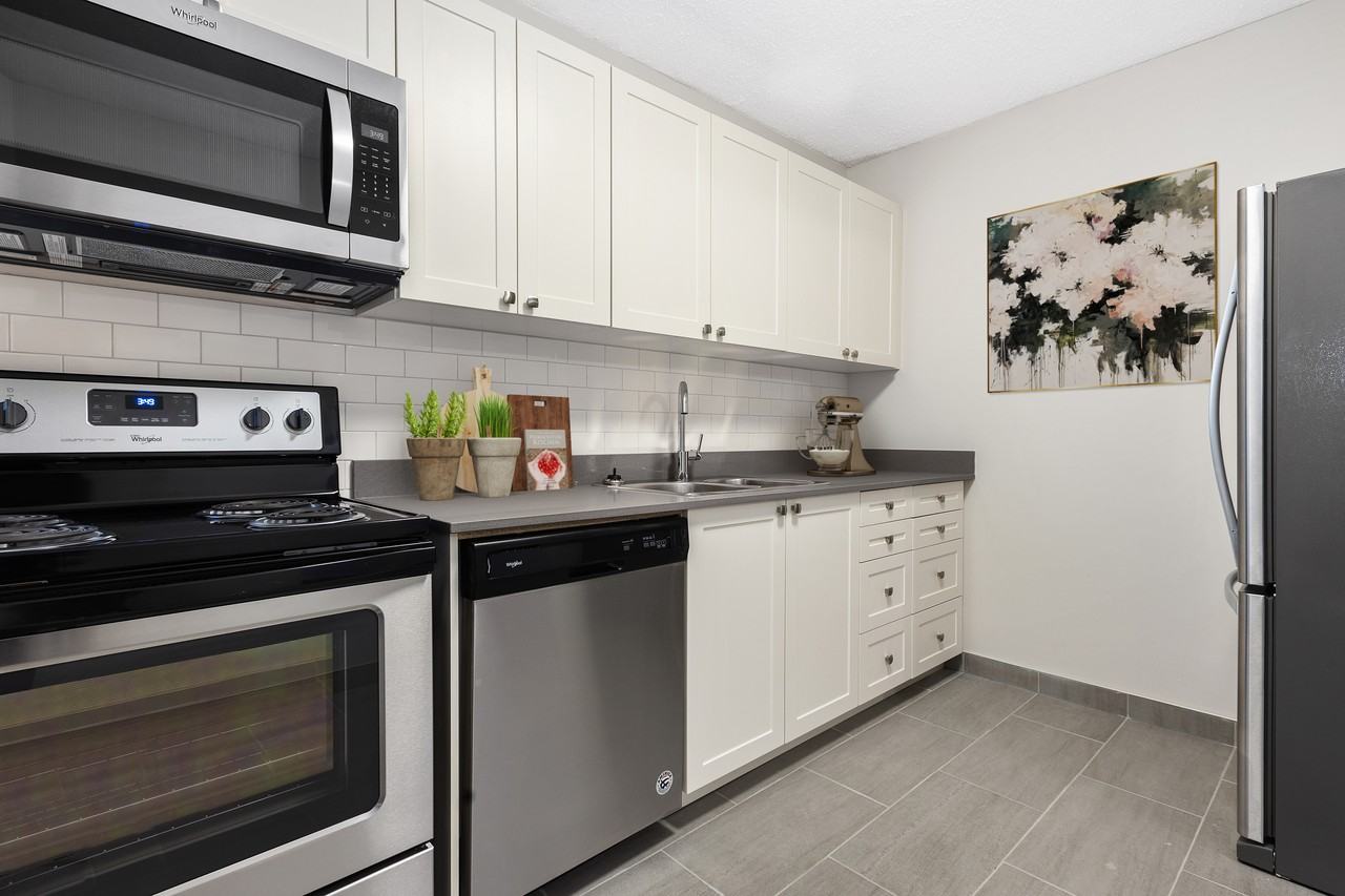 William Mosgrove Tower - Photo 2 of 14