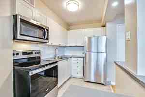 featured image of 225 Van Horne Ave