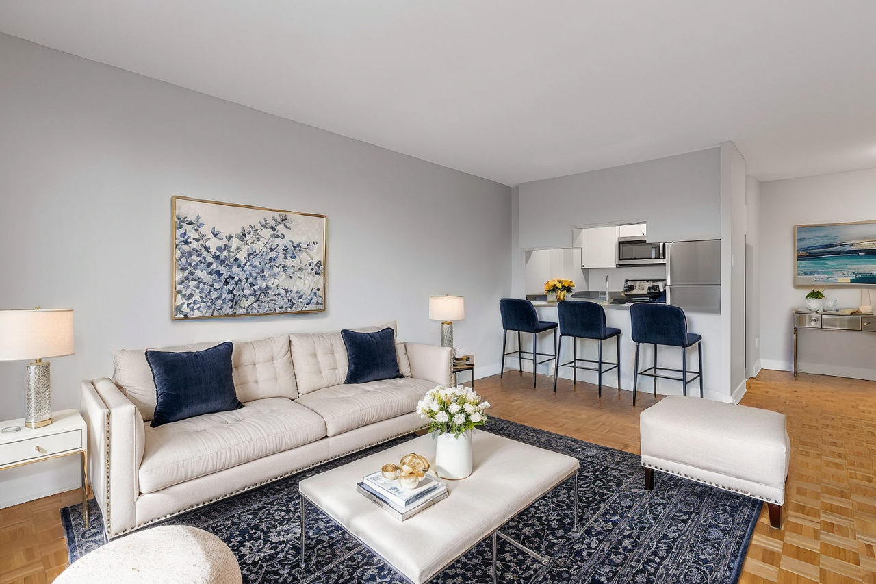 Windfields III - Photo 6 of 9