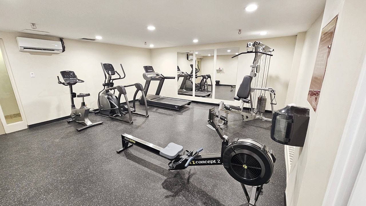 Wentworth Arms - Photo 7 of 9