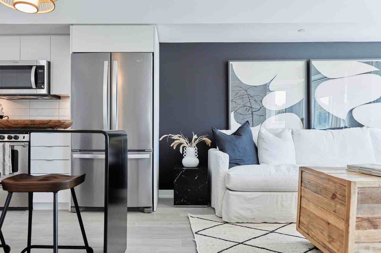 Lillian Park - Photo 5 of 37