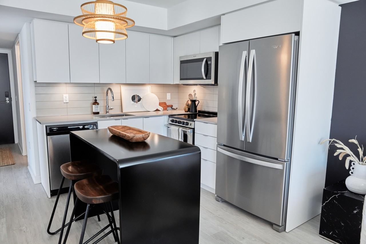 Lillian Park - Photo 6 of 37