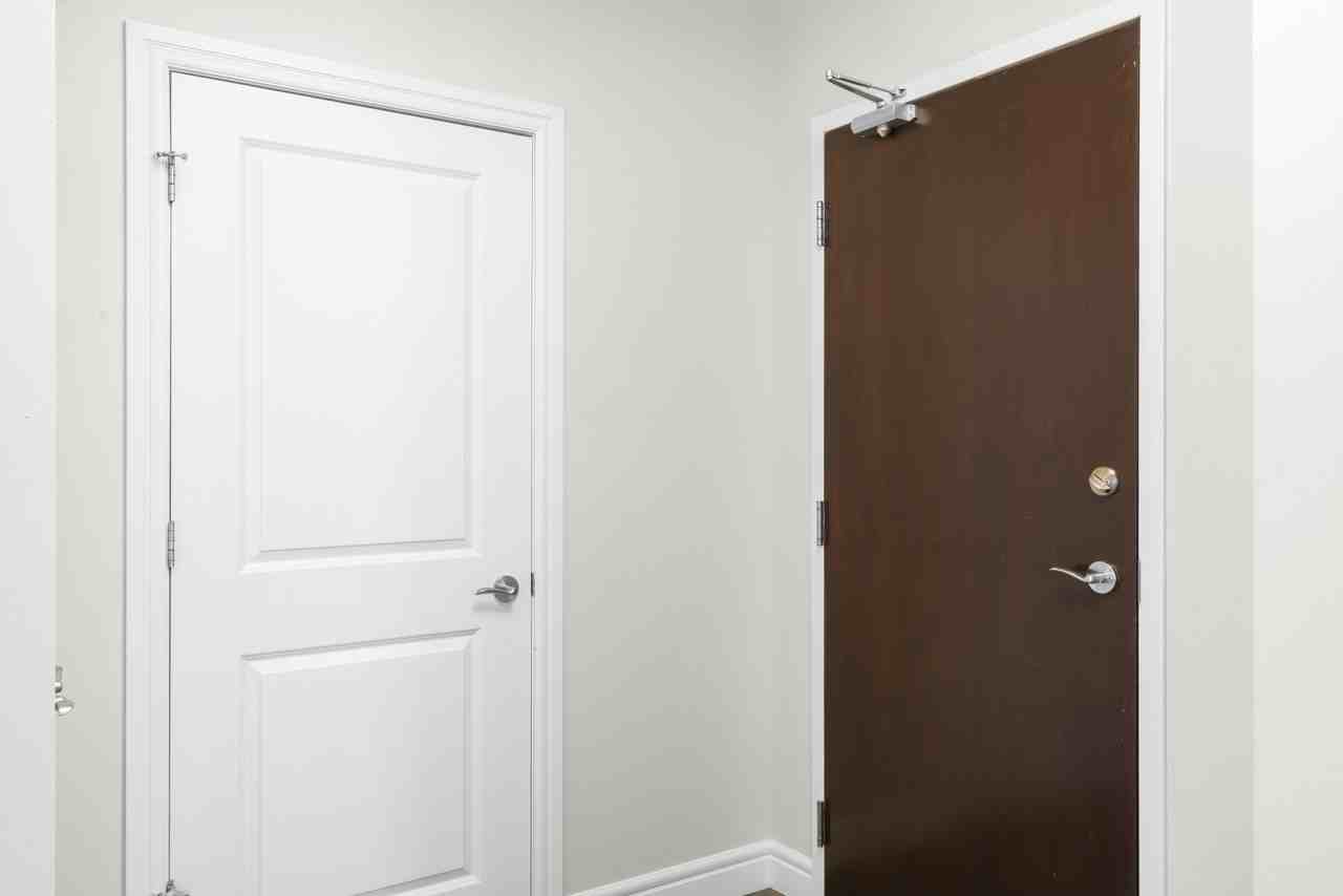 907-920-5 Ave SW - Photo 4 of 45