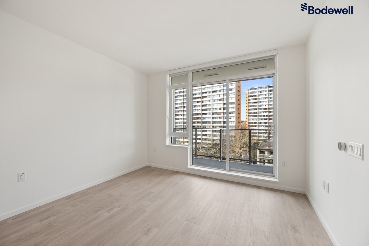 RC at CF Richmond Centre - Photo 4 of 16