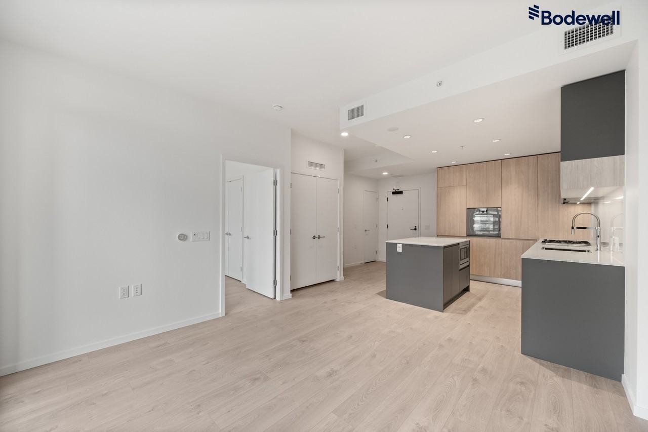 RC at CF Richmond Centre - Photo 5 of 16