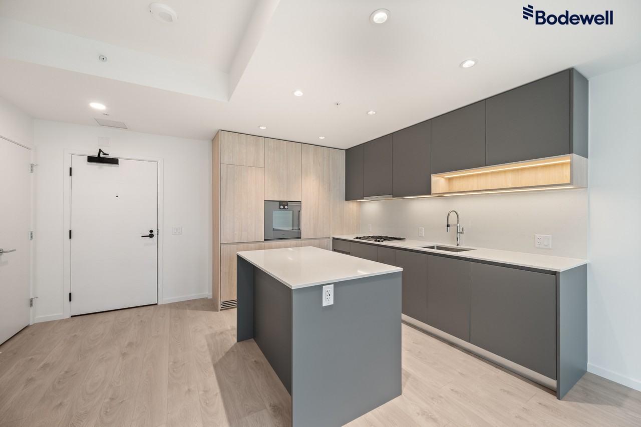 RC at CF Richmond Centre - Photo 6 of 16