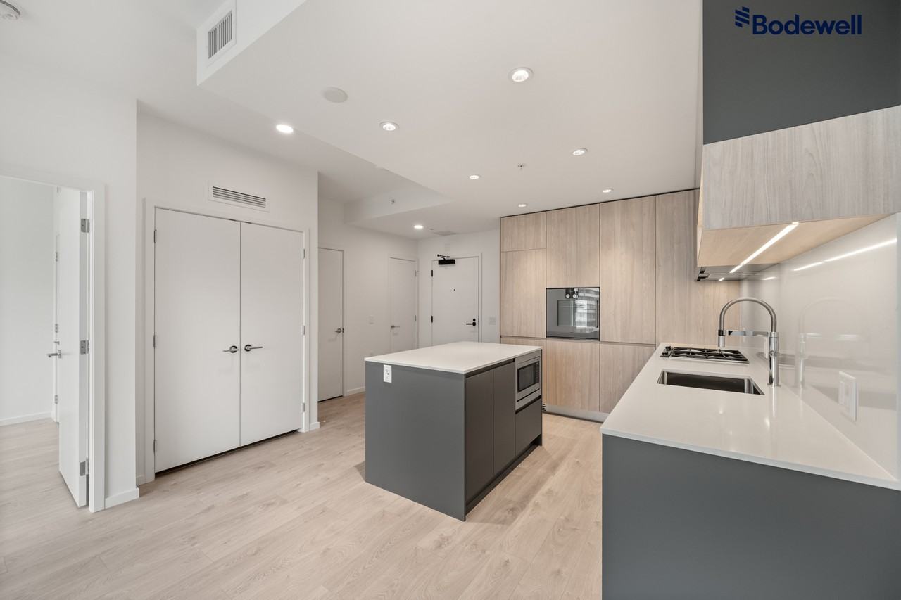 RC at CF Richmond Centre - Photo 7 of 16