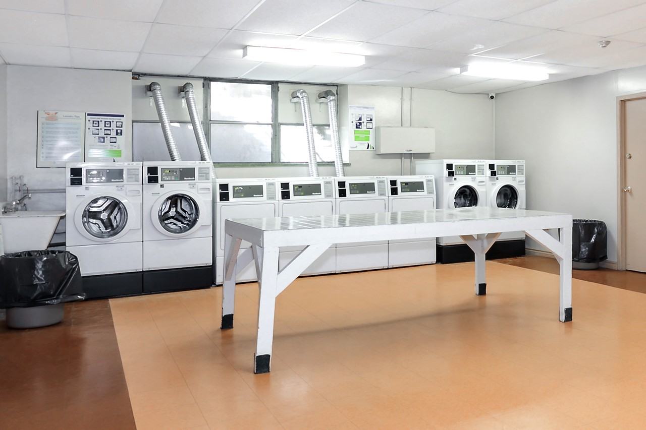 49 Glen Elm Ave - Photo 5 of 37