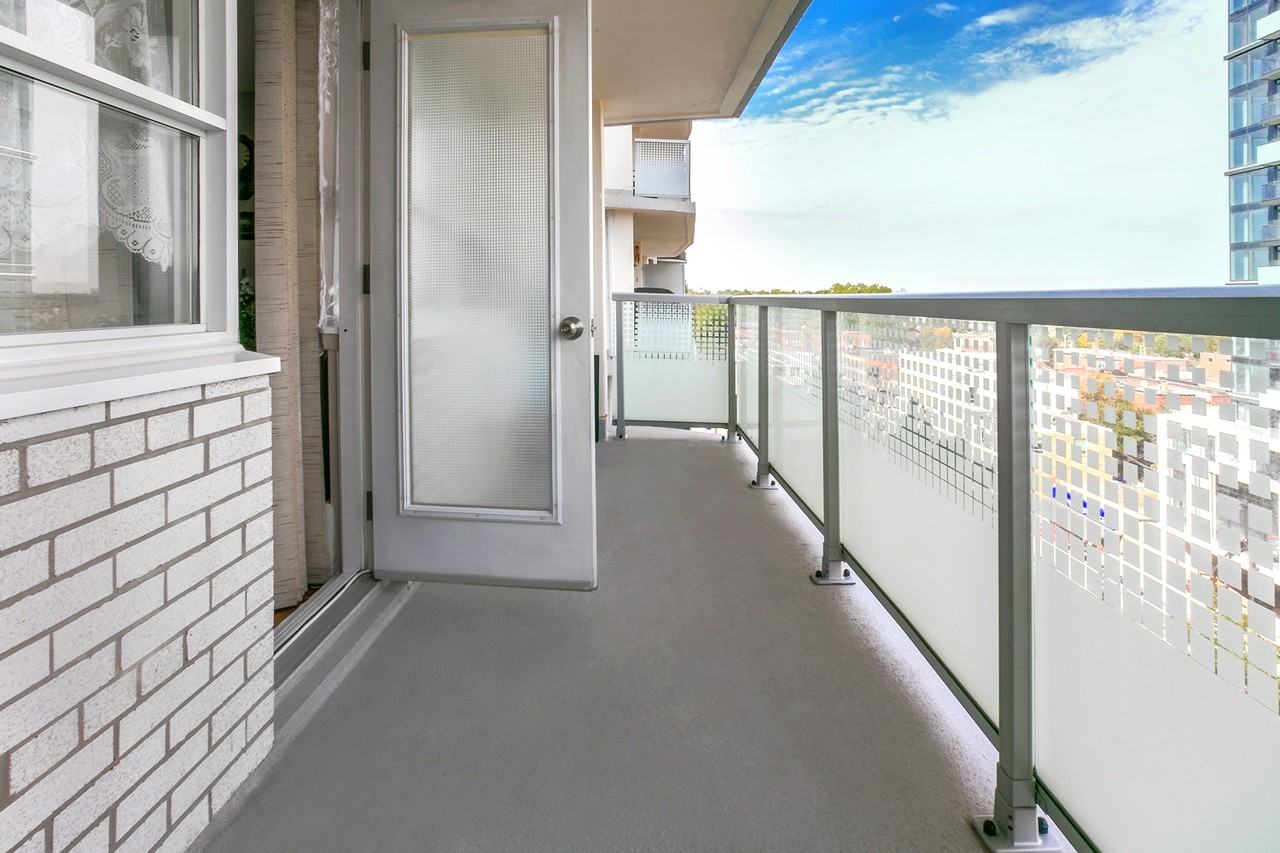 33 Erskine Avenue - Photo 5 of 42