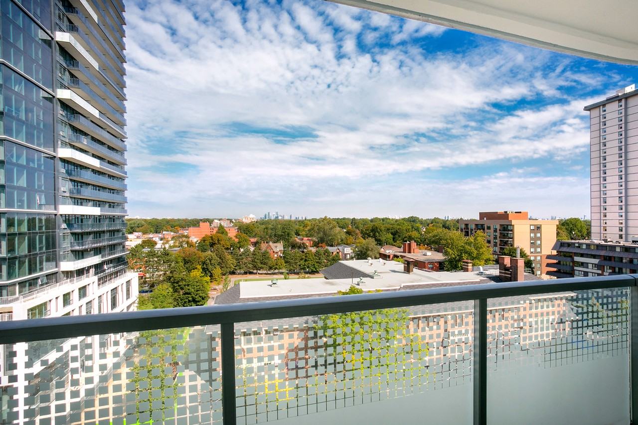 33 Erskine Avenue - Photo 6 of 42