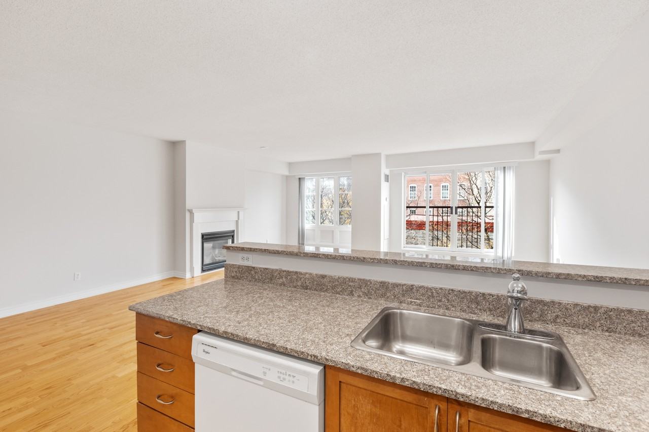 Clarendon Lanes - Photo 6 of 36